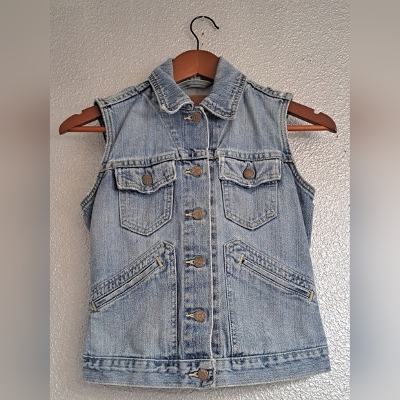 Levi's Distressed Sleeveless Button Up Vest Size JR Small - Picture 6 of 11